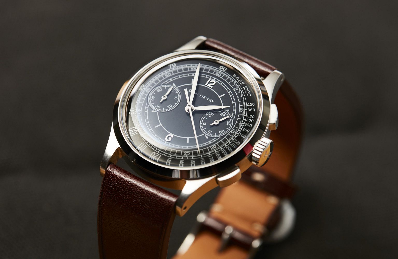 Dan Henry 1937 Dress Chronograph: An homage to the Art Deco era and th
