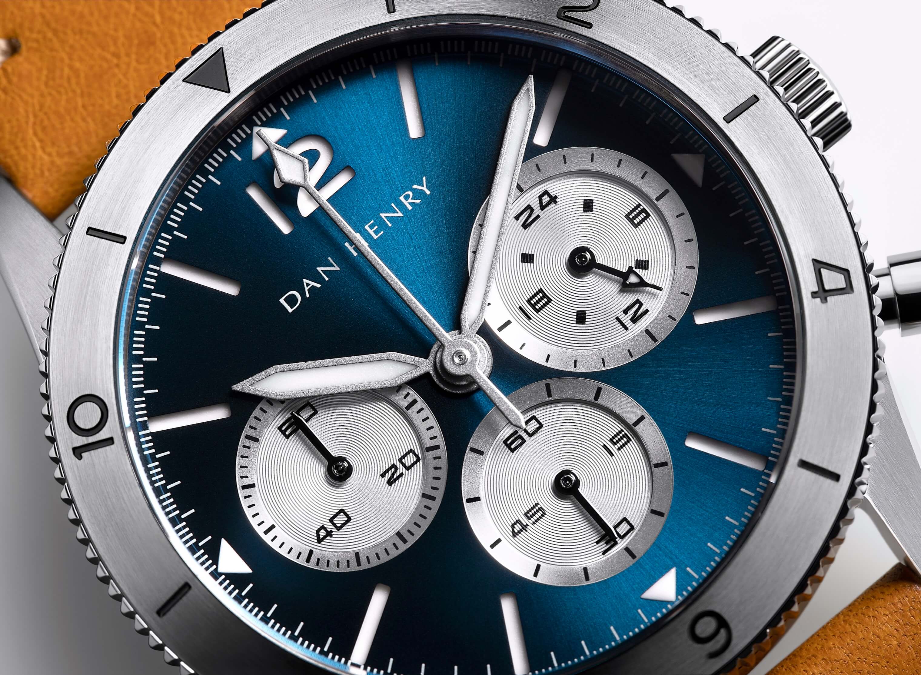 DAN HENRY クロノグラフ メカクォーツクロノグラフメンズ腕時計パイロット 1963 Pilot Watch | Dan Henry Vintage Watches