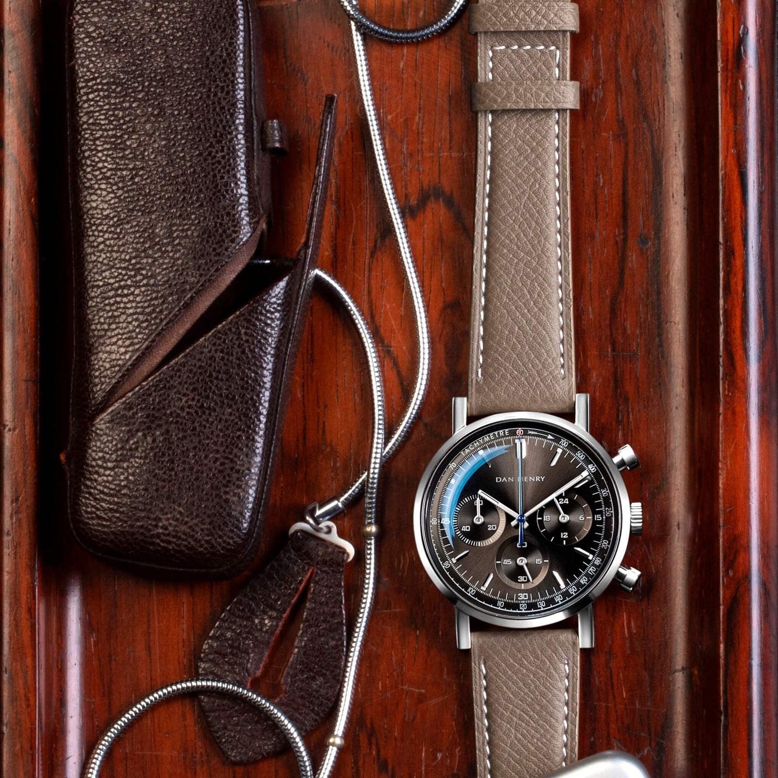 Light Grey/White Stitch/19mm