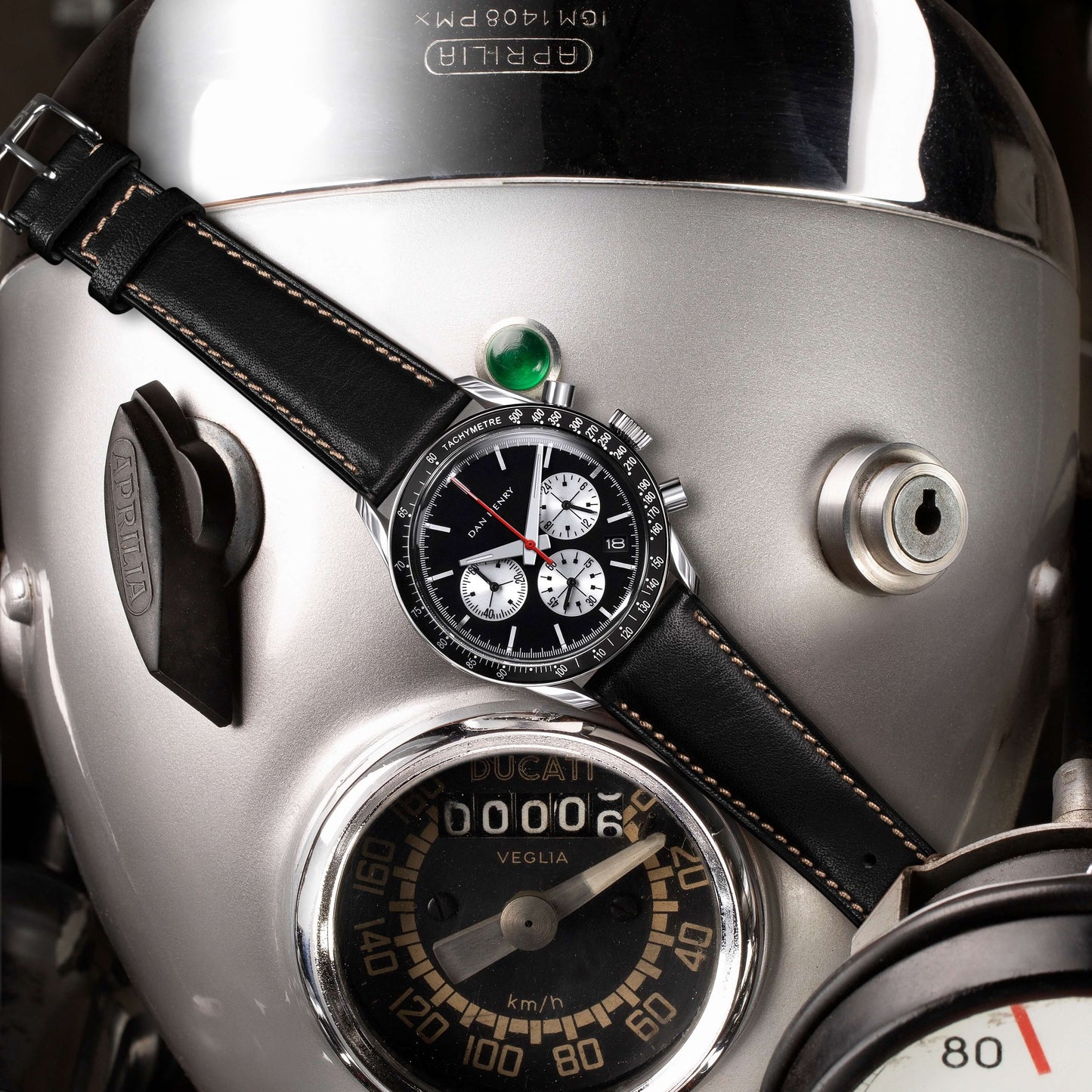 Black/Beige Stitch/20mm